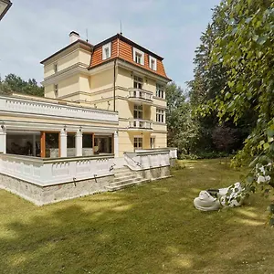 spa-villa-dionysus.karlovyvary-hotels.com/